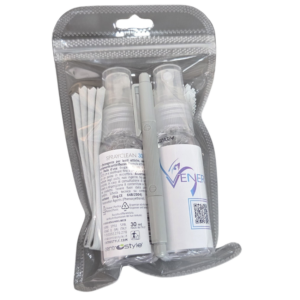 Kit pulizia occhiali Centrostyle con giravite tascabile, spray Clean 30 ml, panno e astuccio trasparente richiudibile
