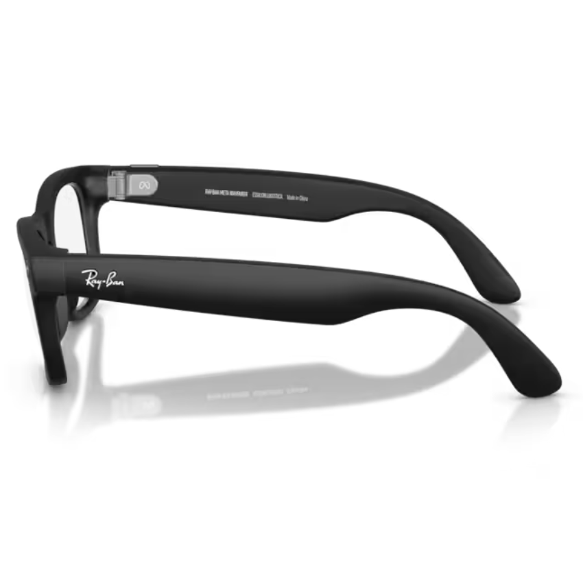 Occhiali smart Ray-Ban Meta Wayfarer RW4012 neri con lenti Clear Grey e fotocamera integrata